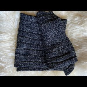 NWT ROUNDTREE & YORKE CHARCOAL RIB KNITS CHUNKY SCARF
